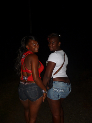 Who said country gyals ain’t fashionable is making de biggest understatement of de century