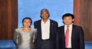 President David Granger along with General Manager of China Harbour Engineering Company Ltd. Xiaofeng Wang and his Assistant Ms. Zhimin Hu. The company is currently undertaking the runway expansion works at the Cheddi Jagan International Airport 