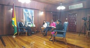 In photo (L-R) are President David Granger, Malika Ramsey (moderator), Travis Chase of Nightly News, Kiana Wilburg of Kaieteur News and Radha Motilall waiting for the recording of the Public Interest to begin, yesterday,  in the Blue Room at the Ministry of the Presidency 
