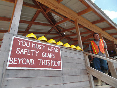 The Iwokrama forestry operations practices safety first (Dr. Raquel Thomas photo) 