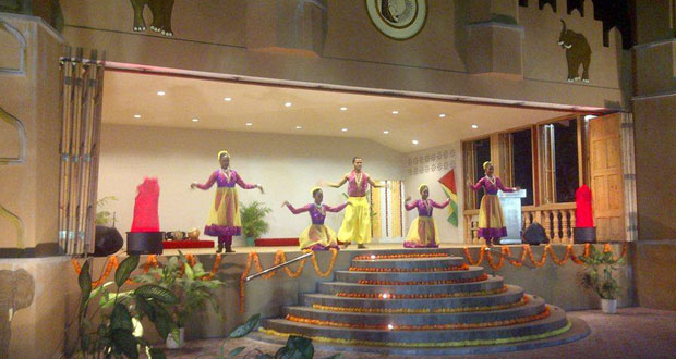 Dancers ict caption : Caption: Dancers at the Indian Commemoration Gardens