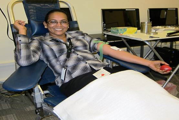 A US Embassy staffer donating blood during the embassy’s blood drive last Thursday