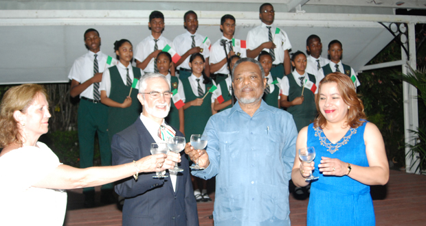 L-R Deputy Head of Mission María-Elena Alcaraz, Mexican Ambassador to Guyana, Francisco Olguín, Prime Minister Samuel Hinds and Minister of Foreign Affairs Carolyn Rodrigues-Birkett during the Independence toast.