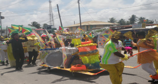 Members of the Regional Administration in the float parade at Anna Regina last year
