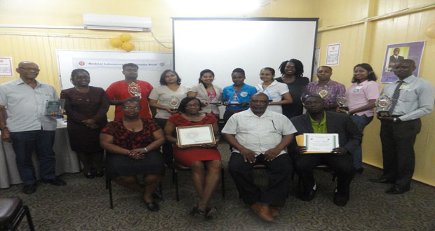 GNBS officials and representatives of the Medical Laboratories that received awards