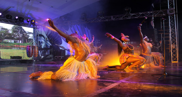 A mixed Amerindian-African dance performed by Guyanese dancers (Photos by Ravin Singh)