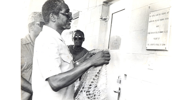 President Forbes Burnham unveils a plaque to open the rice research facility of the National Agriculture Institute at Burma, Mahaicony, October 6, 1984. The Institute is now named the Guyana Agriculture Research and Extension Institute (NAREI).