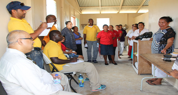 Director of the Institute of Applied Science and Technology (IAST), Dr. Suresh Narine and his team meeting with the Macusi Research Unit, the backbone of the Medicine From Trees at Bina Hill on Saturday