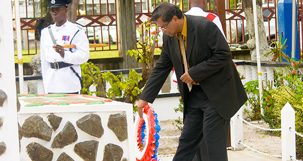 Minister Ramjattan laying a wreath in memory of the heroes who fell in action