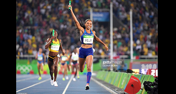 U.S. win sixth straight gold in women's 4x400 relay