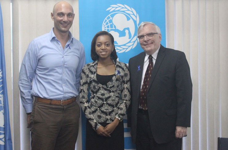Canadian High Commissioner (for a day) Kendra Warner (centre) meets with Pierre Giroux (right) and Mr. Paolo Marchi, Deputy UNICEF Resident Representative. (Canadian High Commission photo)