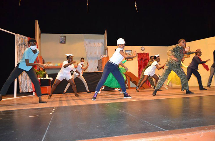 Scene from the National Drama Festival 2016 Finals (Photos courtesy of the National Drama Festival)