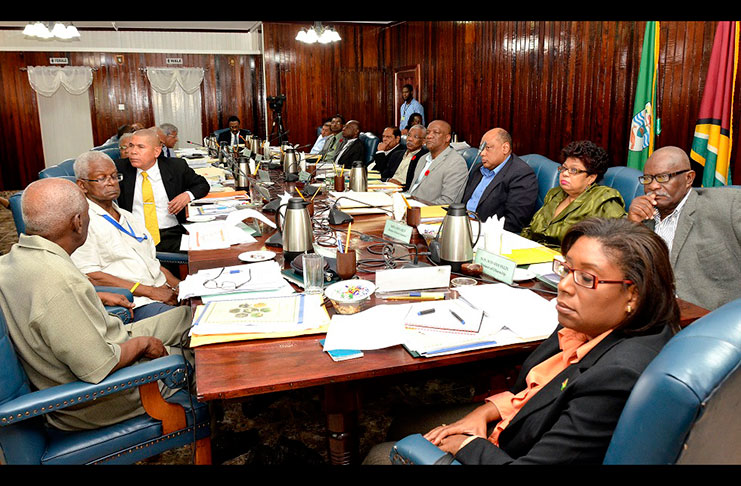 Members of the Board of Directors of the Guyana Sugar Corporation (GuySuCo), earlier this afternoon, engaged President David Granger and Cabinet members on the current status of operations at the organisation, as well as future plans