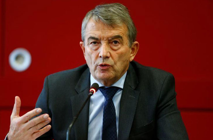 Wolfgang Niersbach, president of the German Football Association (DFB) addresses a news conference at the DFB headquarters in Frankfurt, Germany, October 22, 2015. (REUTERS/Ralph Orlowski/File Photo)