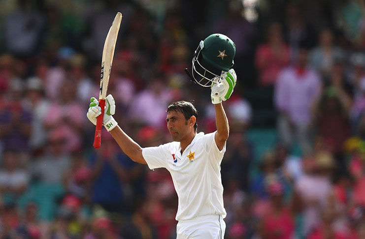 Aussies on top despite Younus unbeaten 136