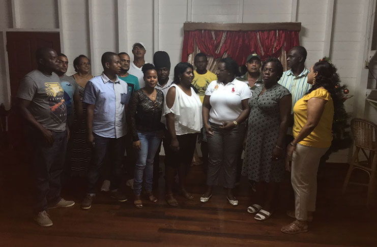 Miners who operate in the Puruni Backdam, Region 7 met with Minister within the Ministry of Natural Resources Simona Broomes in Bartica on Sunday