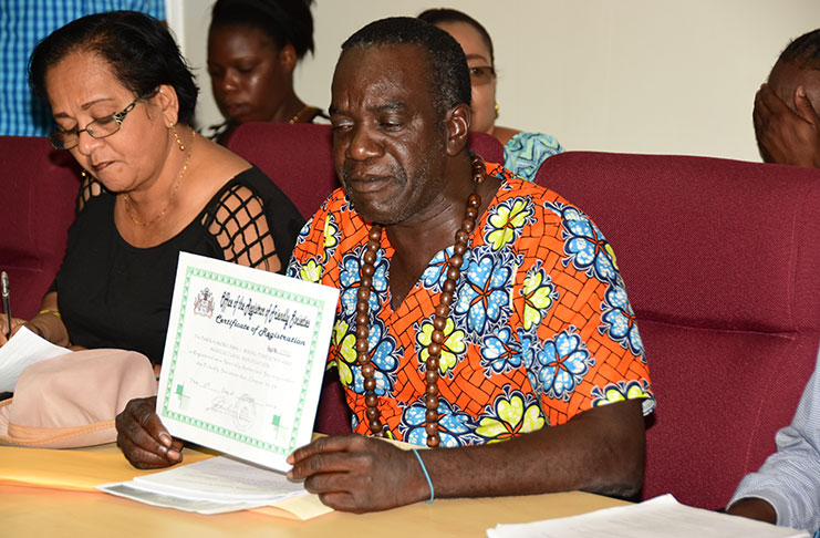 Arthur Thorne, Chairman of the Parika/Mora Small Miners Association, making a point