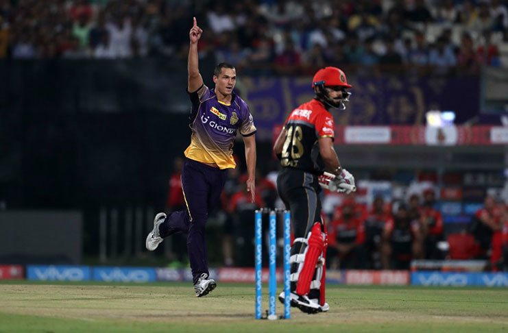 Man-of-the-match  Nathan Coulter-Nile had Virat Kohli caught at slip in his first over.