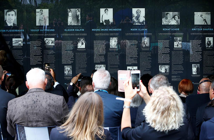 People are seen at ‘The Munich 1972 Massacre Memorial’ dedicated to the 1972 Olympic attack in Munich, Germany September 6, 2017. (REUTERS/Michaela Rehle)