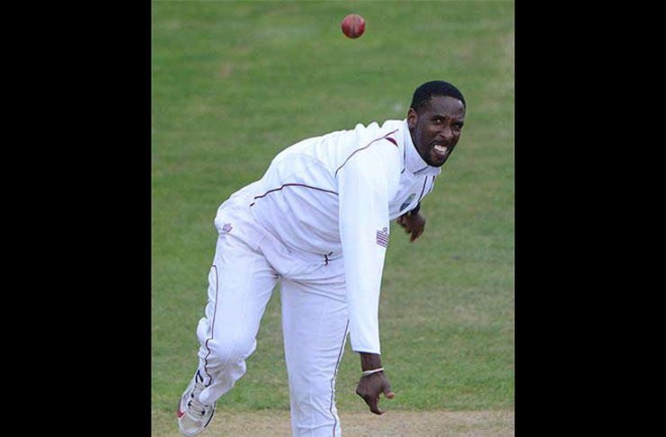 Off-spinner Shane Shillingford … took his first five-wicket haul of the season.