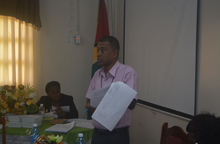AREO Ramnarine Singh presenting the report to the regional administration Communities meeting, where he revealed the findings from the completed investigation (RDC photo)