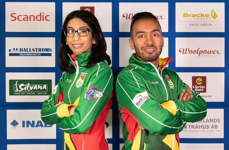 Farzana Hussain (L) and Rayad Hussain at the 2018 World Mixed Doubles Curling Championship.