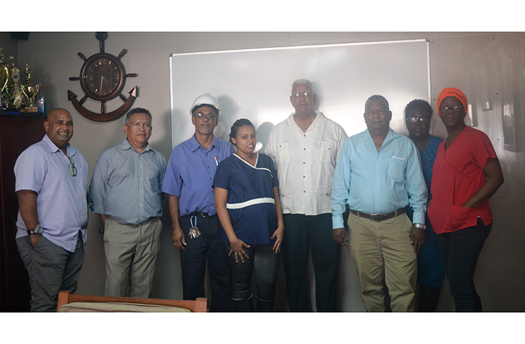 Minister Holder, officials from Noble House Seafood and other Ministry of Agriculture officials