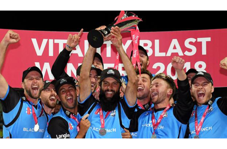 Worscesterhir celebrate  their T20 Blast win for the first time