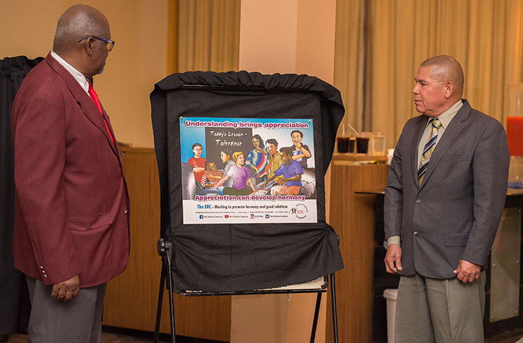Dr. George Norton and ERC’s Chairman DR. John Smith as they unveiled a poster