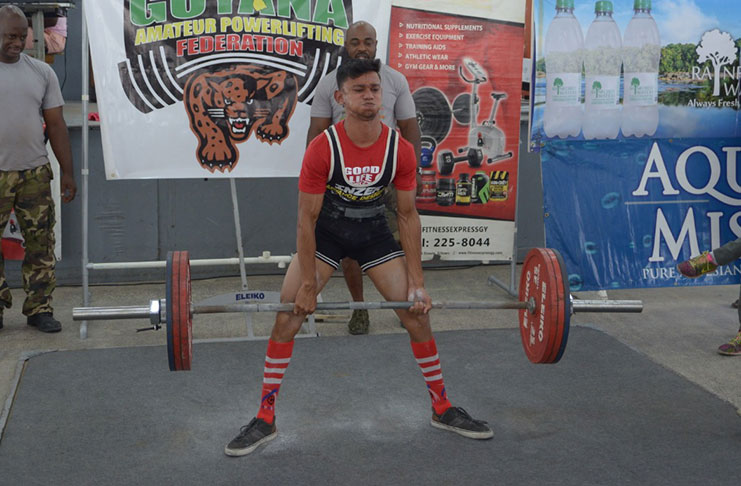Akram Gaffor powered his way to the Best Lifter (Equipped) in the Novices open category, competing in the 59 Kg Equipped class.