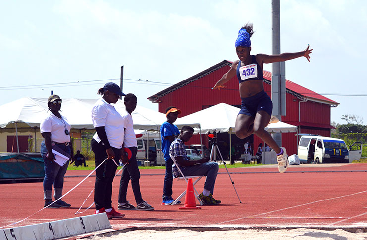 Chantoba Bright had a below par performance at the National Senior Championships with Silver medal performances in the Women’s Long and Triple Jump events.