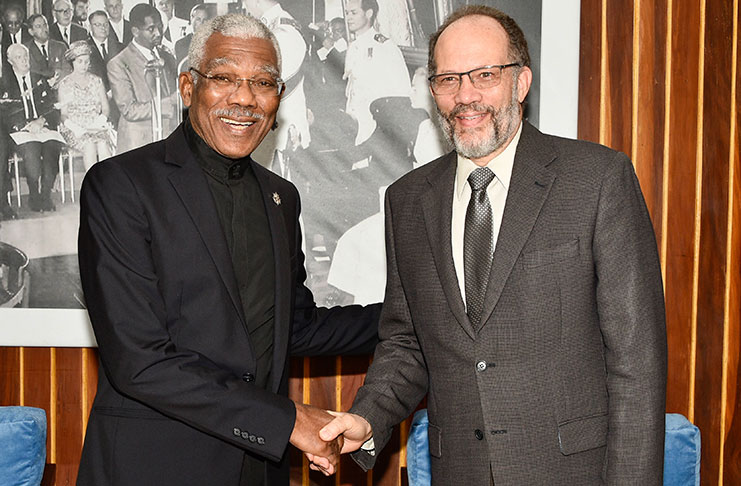 President David Granger and CARICOM Secretary-General, Ambassador Irwin LaRocque at
the Ministry of the Presidency on Wednesday morning (Ministry of the Presidency photo)