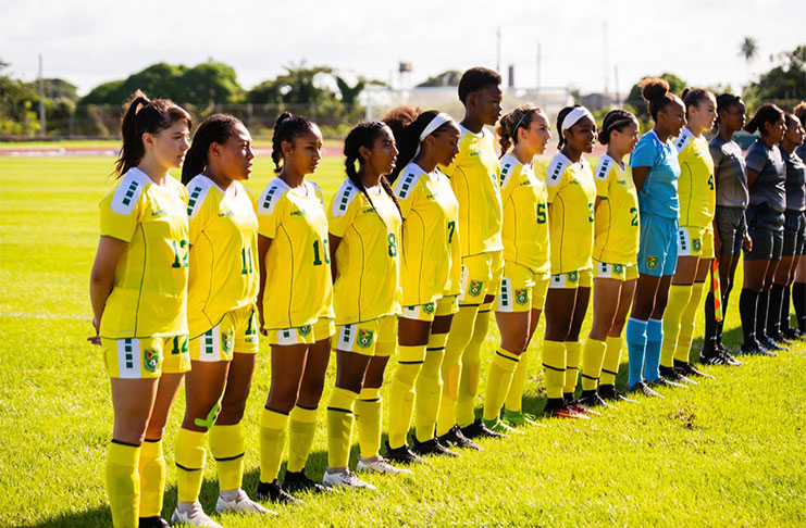 The Lady Jags prior to kick-off against Suriname (Samuel Maughn photo)