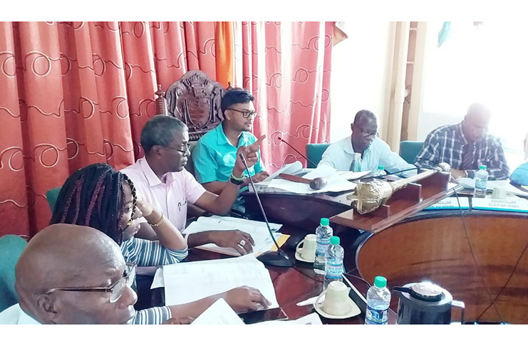 Mayor Ubraj Narine (third, right) called for Guyanese to support their support to the APNU+AFC Government