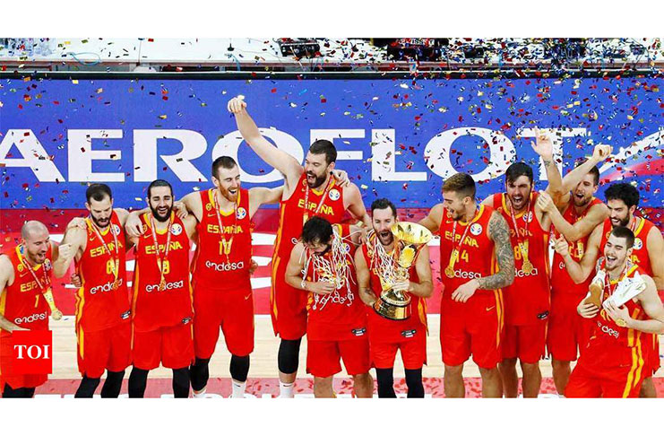 Spain celebrate their FIBA World Cup victory (Reuters photo)