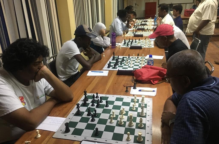 Taffin Khan (left) is in the lead on four points.