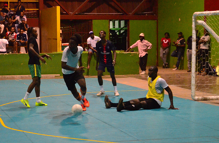 Part of the action in the Rio Indoor Streetball Championship at the National Gymnasium