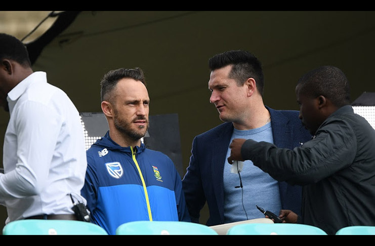 South Africa captain Faf du Plessis talks with ex-captain Graeme Smith ahead of their opening ICC Cricket World Cup match against England at The Oval on May 29, 2019 in London, England. 
Image: Stu Forster/Getty Images