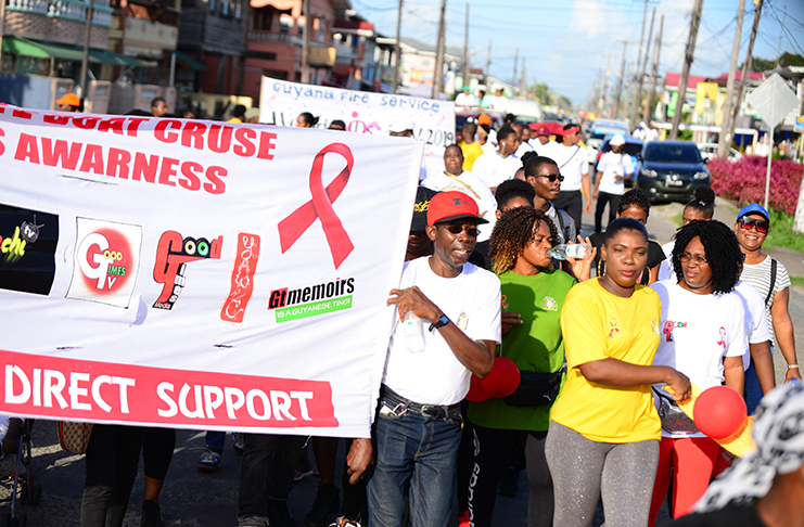 Scenes from the World AIDS Day Walk (Samuel Maughn photo)