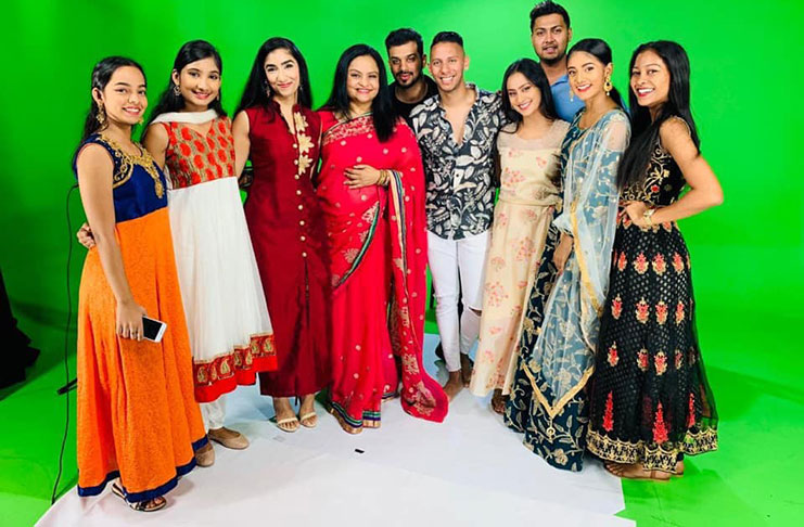 Cast members of Naya Zamana 23 - Zindagi Express