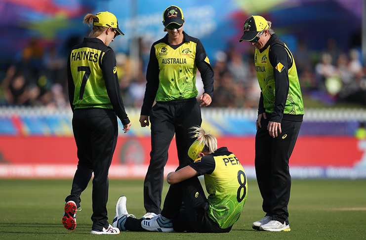 Star all-rounder Ellyse Perry suffers a hamstring injury in Australia's tense win over New Zealand.