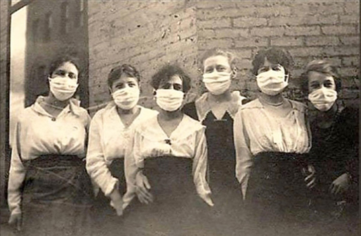 A group of women wearing masks to protect them from the Spanish Flu(Photo courtesy of the University of Waterloo)