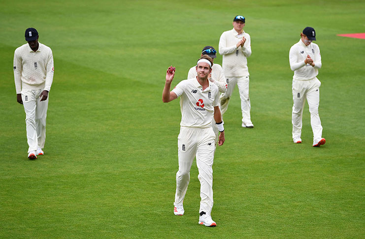 Stuart Broad holds the ball aloft after taking a six-wicket haul © Getty Images