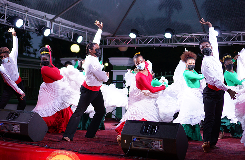 The National Dance Company brought their feisty yet festive dance routine to Main Street,
for the star-studded Christmas show put on by the First Family (Elvin Croker photo)