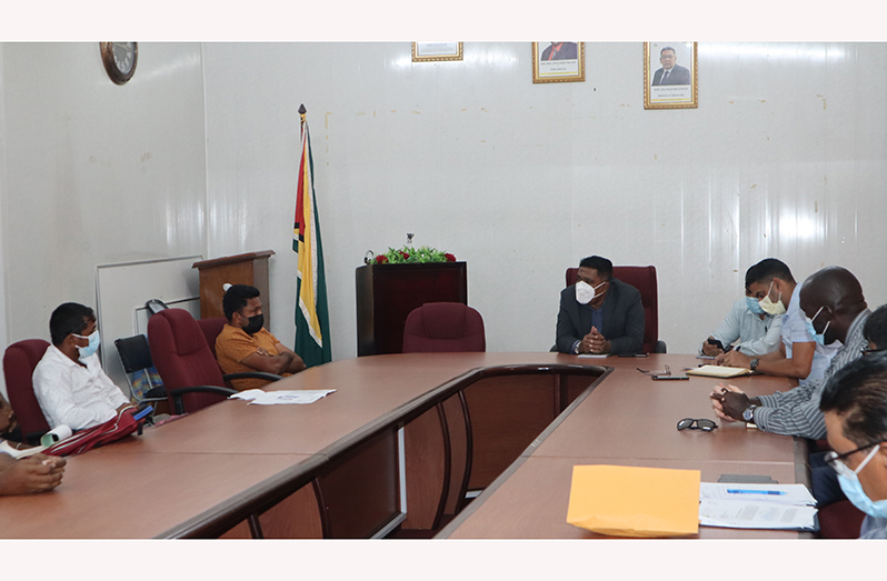 Minister of Agriculture, Zulfikar Mustapha and other officials of the ministry engaging with cattle farmers on Tuesday
