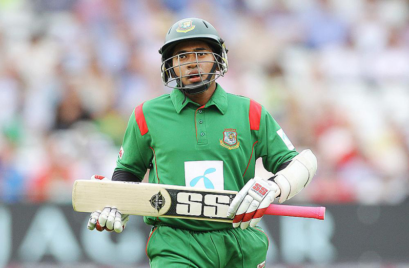 Mushfiqur Rahim hit 84 off 87 balls for Bangladesh.