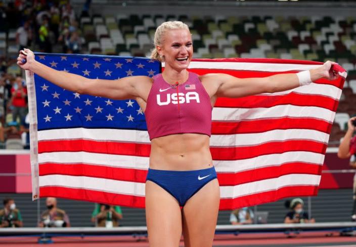 American Katie Nageotte needed a third and final attempt to win pole vault gold medal.