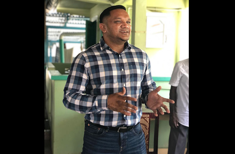 Minister of Natural Resources Vickram Bharrat engages residents of Essequibo