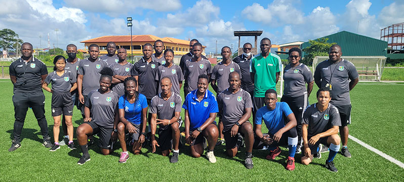 The referees recently participated in theoretical classes, covering competition rules and guidelines, recent changes to the Laws of the Game and COVID-19 protocols in line with government regulations