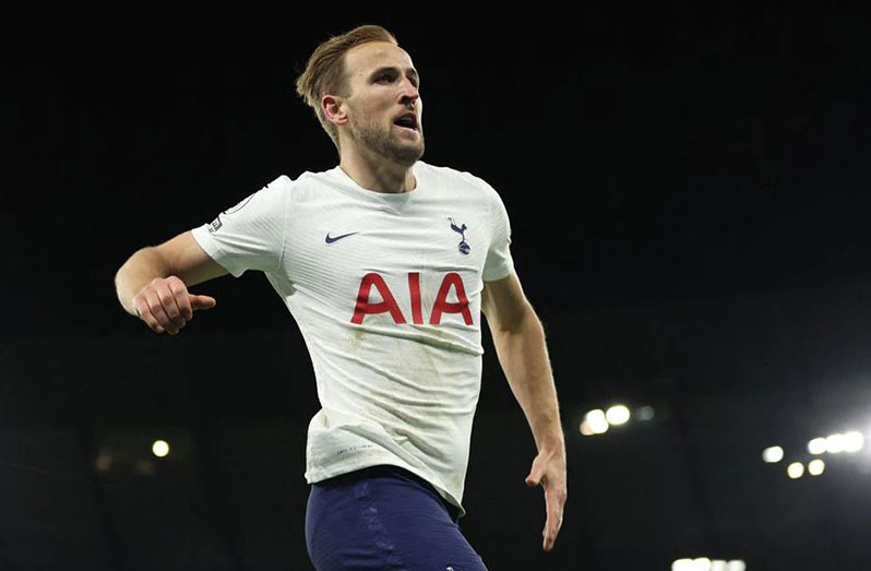 Tottenham Hotspur's Harry Kane celebrates scoring their third goal at Etihad Stadium, Manchester, Britain (Action Images via Reuters/Carl Recin)